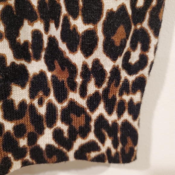 J. Crew Merino Wool Animal Print Sweater Women's Size XXS - Picture 6 of 8